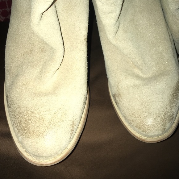 Boots - Picture 5 of 8